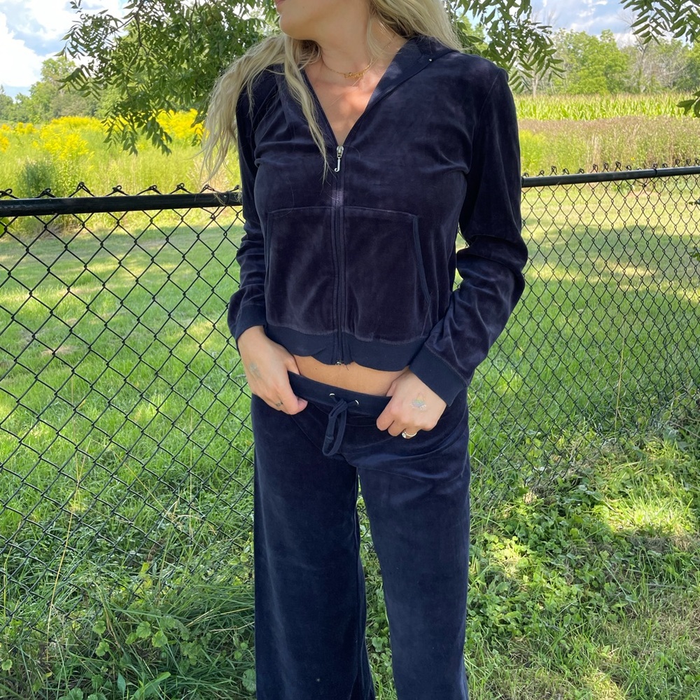 Vintage Juicy Couture Navy Velour Tracksuit